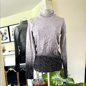 Athleta Gray and Black Patterned Top